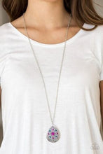 Cargar imagen en el visor de la galería, I Am Queen - Multi Necklace Set