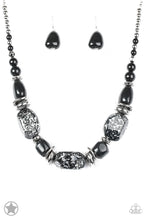 Cargar imagen en el visor de la galería, In Good Glazes - Black Necklace Set