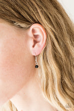 Cargar imagen en el visor de la galería, A Touch of CLASSY - Black Necklace Set
