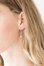 Cargar imagen en el visor de la galería, High-Stakes FAME - Silver Necklace Set