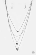 Cargar imagen en el visor de la galería, Gypsy Heart - White Necklace Set