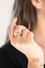 Cargar imagen en el visor de la galería, If The Crown Fits - Gold Ring