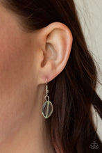 Cargar imagen en el visor de la galería, Back For More - Green Necklace Set