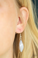 Cargar imagen en el visor de la galería, Venturous Vibes - Silver Necklace Set