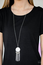 Cargar imagen en el visor de la galería, Get A ROAM! - White Necklace Set