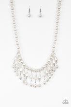 Cargar imagen en el visor de la galería, Miss Majestic - White Necklace Set