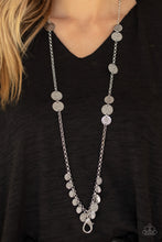 Cargar imagen en el visor de la galería, Trailblazing Trinket - Silver Necklace Set