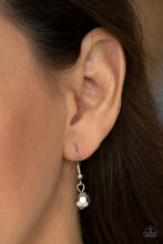 Cargar imagen en el visor de la galería, Afterglow Party - Silver Necklace Set