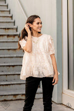 Carregar imagem no visualizador da galeria, Fiercely 5th Avenue - Complete Trend Blend June 2021