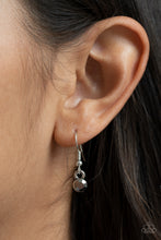 Cargar imagen en el visor de la galería, Timelessly Tilted - Blue Necklace Set