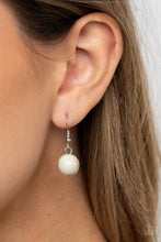Cargar imagen en el visor de la galería, Home Sweet HOMESTEAD - White Necklace Set