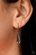 Cargar imagen en el visor de la galería, Dangerous Dazzle - Black Necklace Set