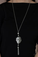 Cargar imagen en el visor de la galería, Palm Promenade - Silver Necklace Set