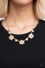 Cargar imagen en el visor de la galería, Royally Ever After - Gold Necklace Set