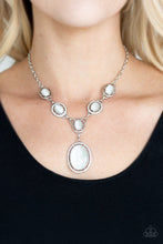 Cargar imagen en el visor de la galería, Metro Medallion - White Necklace Set