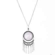 Cargar imagen en el visor de la galería, Rural Rustler - White Necklace Set