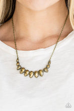 Cargar imagen en el visor de la galería, Street Regal - Brass Necklace Set
