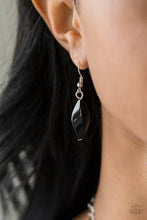 Cargar imagen en el visor de la galería, Venturous Vibes - Black Necklace Set
