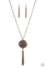 Cargar imagen en el visor de la galería, Rosy Redux - Brass Necklace Set
