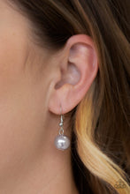 Cargar imagen en el visor de la galería, The More The Modest - Silver Necklace Set
