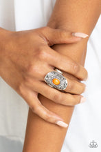 Cargar imagen en el visor de la galería, The Zest of the Zest - Orange Ring
