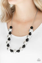 Cargar imagen en el visor de la galería, Top Pop - Black Necklace Set
