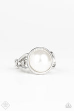 Cargar imagen en el visor de la galería, Pearl Powerhouse - White Ring
