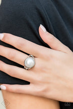 Cargar imagen en el visor de la galería, Pearl Powerhouse - White Ring
