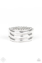 Cargar imagen en el visor de la galería, Rough Around The Edges - Silver Ring
