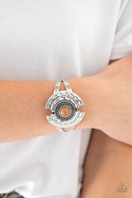 Charger l&#39;image dans la galerie, Incredibly Indie - Orange Bracelet
