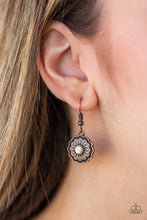Load image into Gallery viewer, Badlands Buttercup - Copper Earrings
