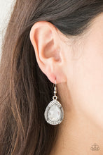 Cargar imagen en el visor de la galería, Grandmaster Shimmer - White Earrings
