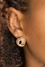 Carregar imagem no visualizador da galeria, Rare Refinement - Gold Earrings
