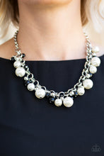 Cargar imagen en el visor de la galería, The Upstater - Black and White Necklace Set
