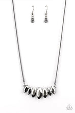 Cargar imagen en el visor de la galería, Leading Lady - Black Necklace Set

