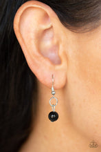Cargar imagen en el visor de la galería, You May Kiss the Bride - Black Necklace Set
