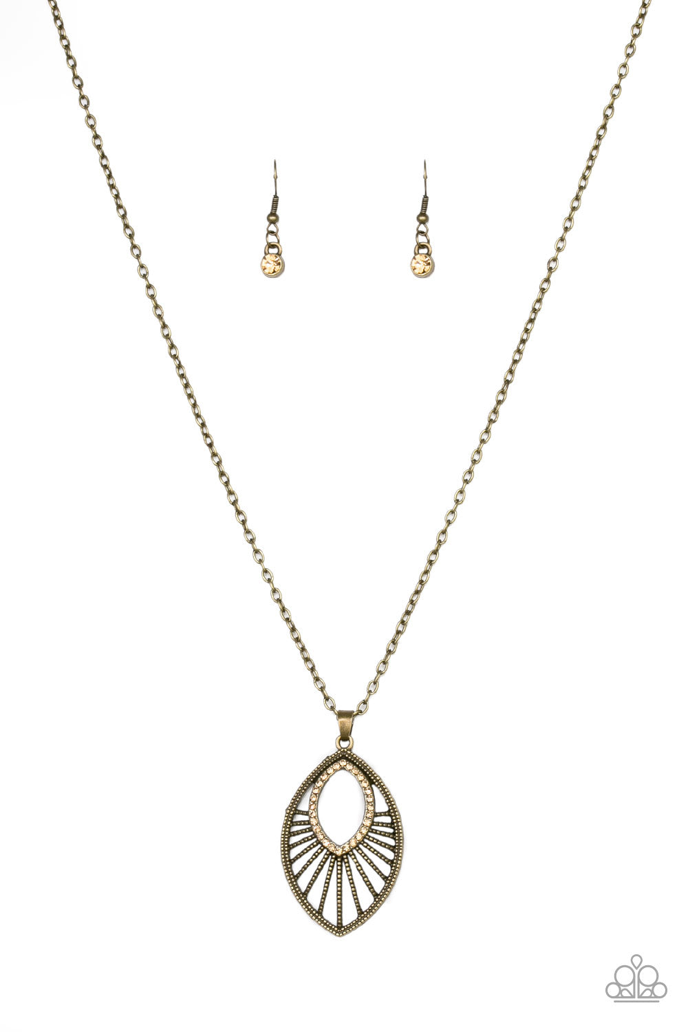 Court Couture - Brass Necklace Set