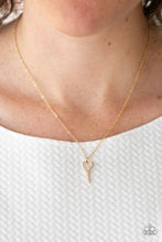 Load image into Gallery viewer, Key Figure - Gold Necklace Set
