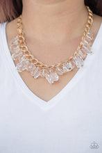 Cargar imagen en el visor de la galería, Gorgeously Globetrotter - Gold Necklace Set
