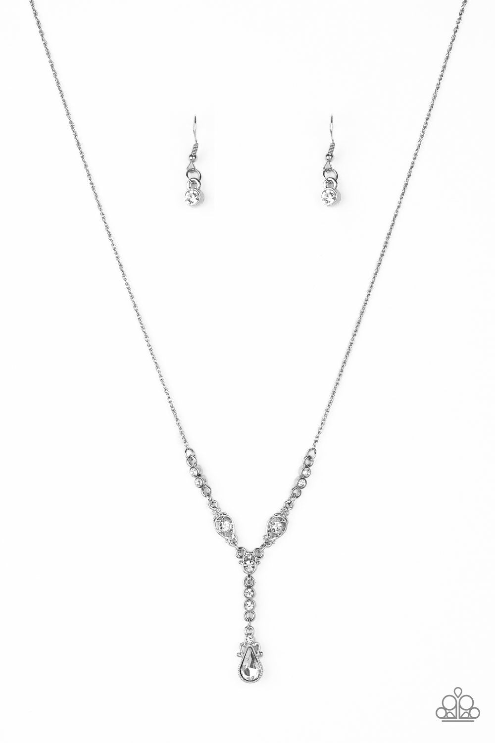 Diva Dazzle - White Necklace Set