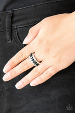 Cargar imagen en el visor de la galería, Radical Riches - Black Ring
