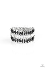 Cargar imagen en el visor de la galería, Treasury Fund - Black Ring
