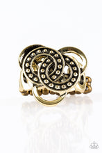 Charger l&#39;image dans la galerie, Dizzying Distraction - Brass Ring
