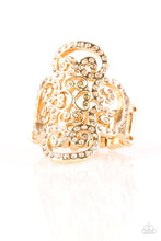 Cargar imagen en el visor de la galería, Regal Regalia - Gold Ring
