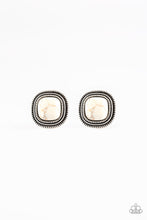 Charger l&#39;image dans la galerie, FRONTIER-Runner - White Post Earrings
