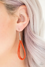 Cargar imagen en el visor de la galería, A Standing Ovation - Orange Necklace Set
