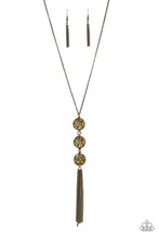 Cargar imagen en el visor de la galería, Triple Shimmer - Brass Necklace Set
