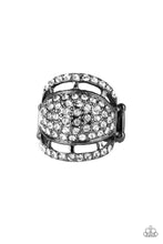 Cargar imagen en el visor de la galería, Seven Figure Itch - Black Ring
