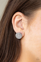 Cargar imagen en el visor de la galería, Greatest Of All Time - Black Earrings
