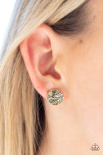 Cargar imagen en el visor de la galería, Bright As A Button - Brass Earrings
